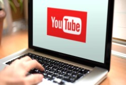 باحث أمريكي يستنكر حذف "يوتيوب" فيديو لقتل إسرائيل أطفال بغزة