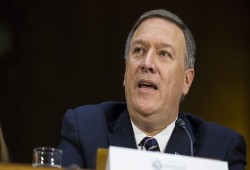 الشيوخ الأمريكي يصادق على تعيين مايك بومبيو وزيرا للخارجية