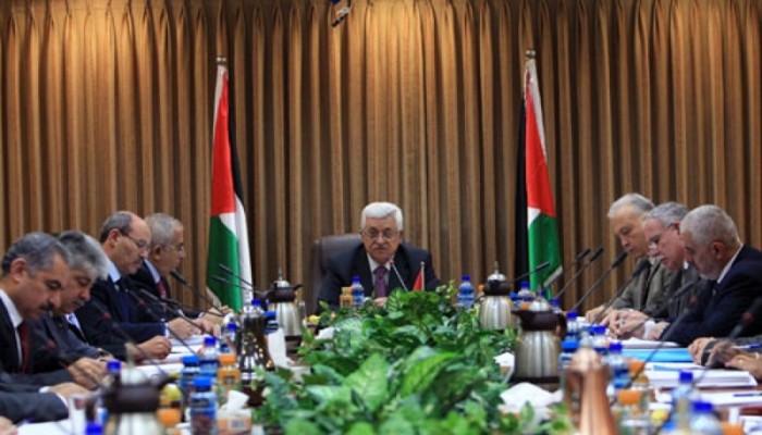 فلسطين.. 145 شخصية تطالب عباس بتأجيل انعقاد المجلس الوطني