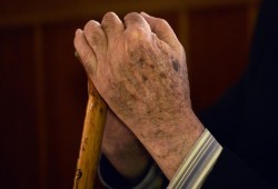 الرياضة المنتظمة تقي كبار السن ظاهرة "طرف اللسان"(دراسة)