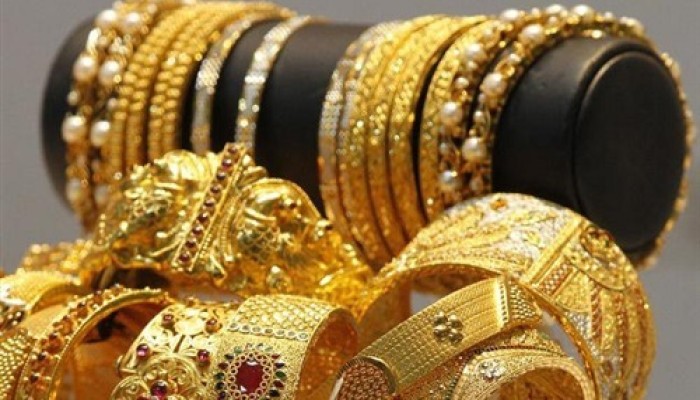 تراجع أسعار الذهب إلى أدنى مستوى مع صعود الدولار