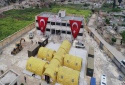 أهالي عفرين يواصلون العودة إلى مدينتهم المحررة