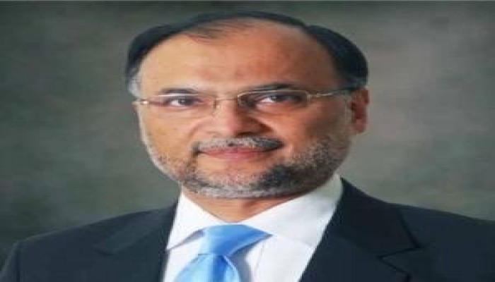 إصابة وزير الداخلية الباكستاني بالرصاص الحي