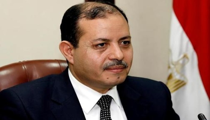 هل يملك عباس شجاعة الاعتذار للرئيس مرسي؟