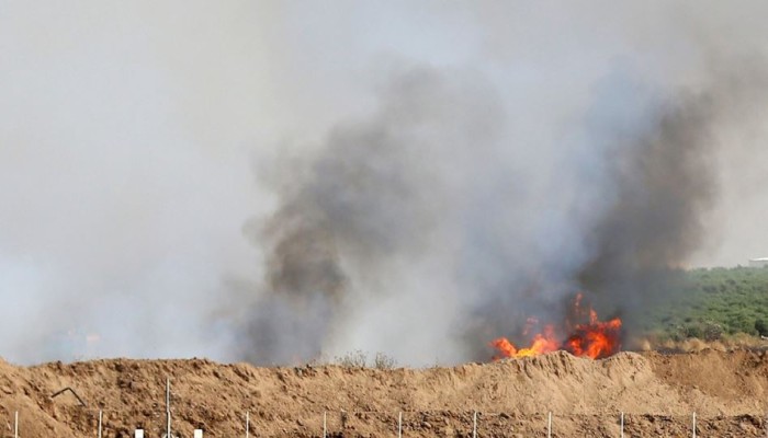 حريقان كبيران بـ"غلاف غزة" بفعل طائرات ورقية حارقة