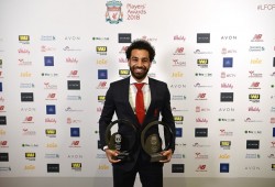 صلاح يواصل حصد الجوائز الفردية