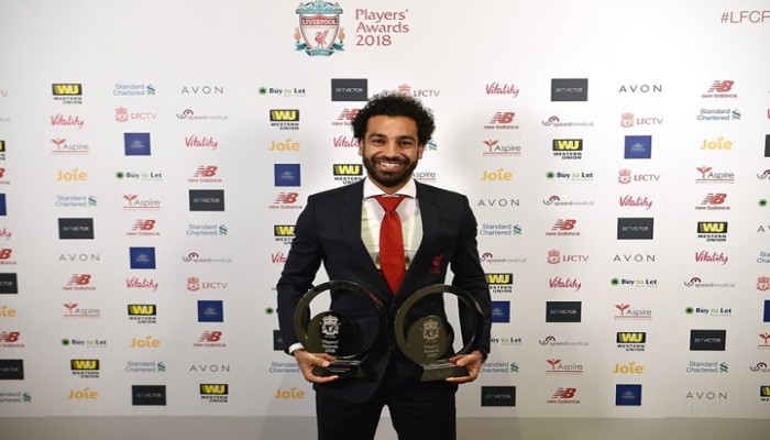 صلاح يواصل حصد الجوائز الفردية