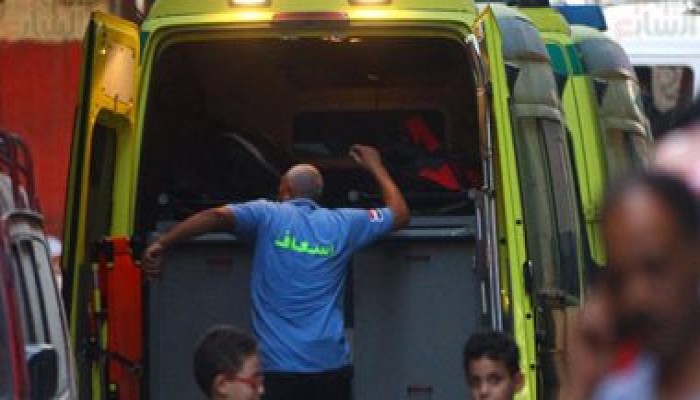 إصابة 5 أشخاص فى انقلاب سيارة ملاكى على صحراوى بنى سويف