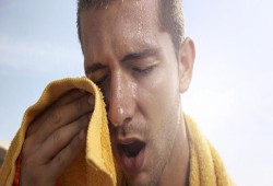 8 خطوات للتخلص من رائحة العرق
