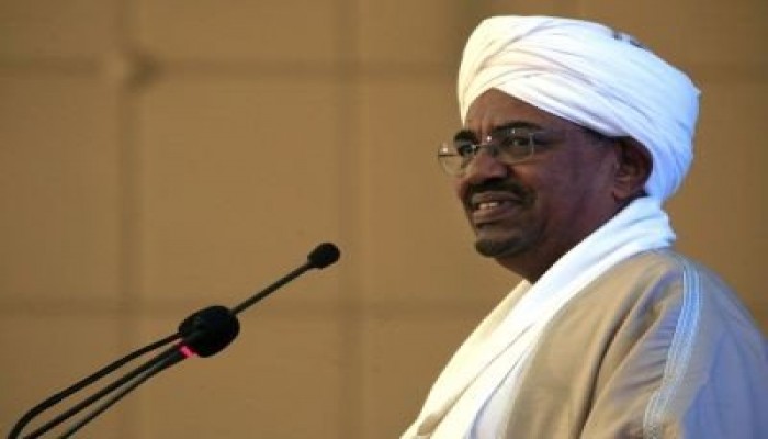 السودان يجري تعديلا وزاريا شمل ثماني وزارات
