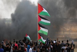 55 شهيدا و2771 جريحاً على حدود غزة في مليونية الزحف