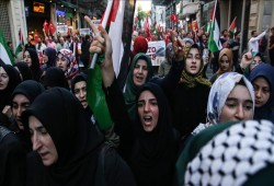 آلاف الأتراك ينتفضون ضد نقل السفارة الأمريكية للقدس