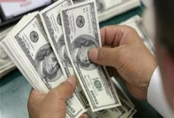 الدولار يواصل الارتفاع ويسجل 17.96 جنيهًا