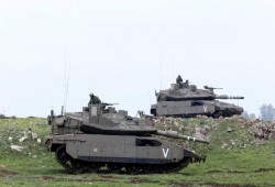 دبابات إسرائيلية تقصف قوات الأسد بالقنيطرة