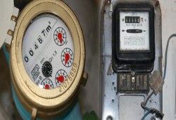 حكومة الانقلاب ترفع أسعار الكهرباء 55% والمياه 670%