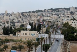 وفاة ثلاثة أطفال داخل مركبة بالقدس