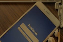 فيسبوك متهمة بتنفيذ مراقبة جماعية من خلال تطبيقاتها