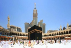 الشمس تتعامد مع الكعبة فتختفي الظلال في مكة