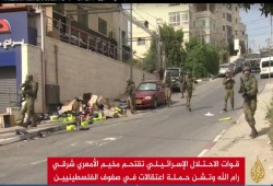 الاحتلال يقتحم مخيما بالضفة ويصيب ويعتقل العشرات