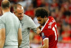 طبيب ليفربول يكشف كواليس جديدة حول إصابة صلاح