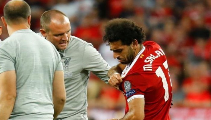 طبيب ليفربول يكشف كواليس جديدة حول إصابة صلاح