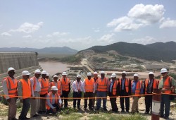 سفير إثيوبي: أنجزنا 65% من بناء سد النهضة.. أقل من عام ونحتفل به!