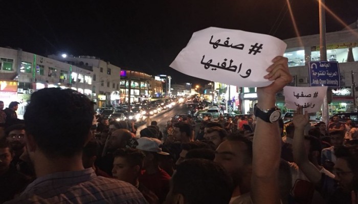 ليلة ساخنة بالأردن.. ودعوات لإسقاط الحكومة