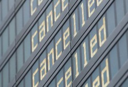 شلل في مطار هامبورغ بعد انقطاع للتيار الكهربائي وتوقف الرحلات