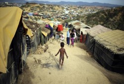 متحدث أممي: غوتيريش يدعو ميانمار إلى إنهاء العنف ضد الروهنغيا