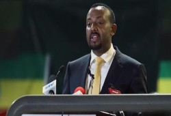"أبي أحمد" يدعو إلى إنهاء التوتر وتعزيز العلاقات بين إثيوبيا وإريتريا