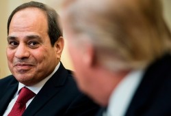 تسايت: السيسي يحمي المسيحيين ويضطهد السنة بمصر بدعم غربي واسع