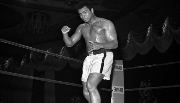 عائلة محمد علي كلاي لترامب: لا نحتاج لعفو