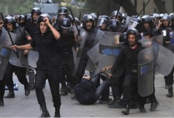 «جلوبال فويسز»: القمع في مصر مستمر.. وشركات الإنترنت متورطة