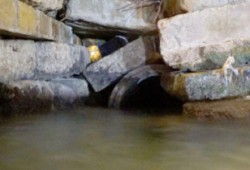 الاحتلال يزعم استهداف نفق مائي لحماس بغزة