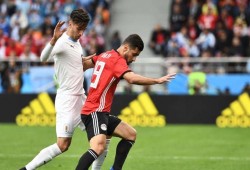 الفراعنة يسقطون أمام الأوروغواي بهدف قاتل