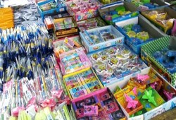 «الأدوات المكتبية»: 15% زيادة بالأسعار بعد ارتفاع البنزين والكهرباء