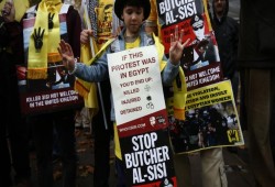 مشروع قانون الجاليات.. تكميم المصريين بالخارج؟