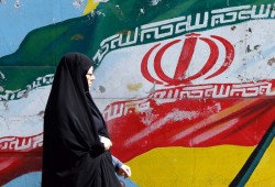 الاعتداء على 41 فتاة سنية يفجر غضباً في إيران