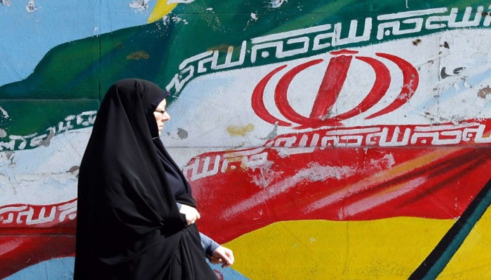 الاعتداء على 41 فتاة سنية يفجر غضباً في إيران