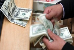 أسعار العملات الأجنبية اليوم.. والدولار يسجل 17.90 جنيها