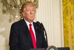 إيران: ترامب مسؤول عن "تسييس" سوق النفط