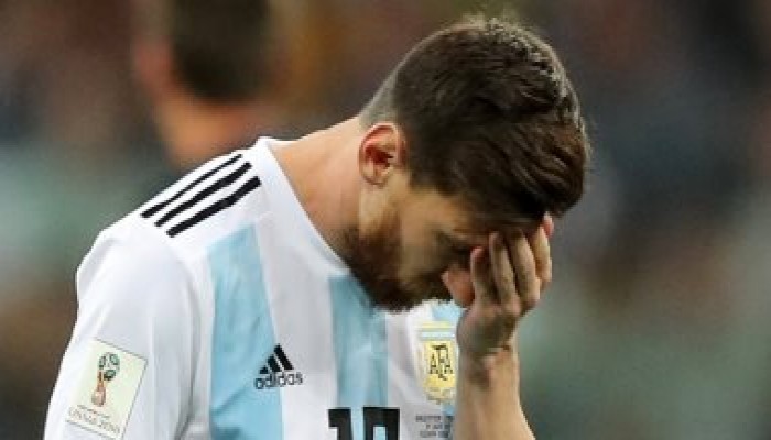 الأرجنتين تسقط بثلاثية أمام كرواتيا وتقترب من وداع كأس العالم