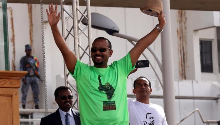 الجماهير الإثيوبية تنقذ رئيس وزرائها من محاولة اغتيال في العاصمة