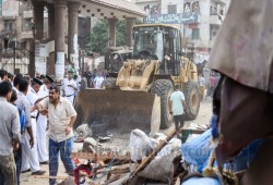 فيديو.. أمن الانقلاب يفض تجمعا للباعة بكفر الشيخ بالقوة