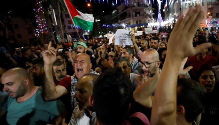الضفة تواصل مطالبها برفع العقوبات عن غزة