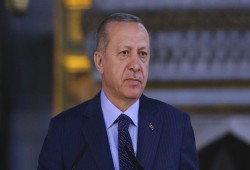 أردوغان يعزي بوفاة المؤرخ التركي الشهير "فؤاد سيزغين"