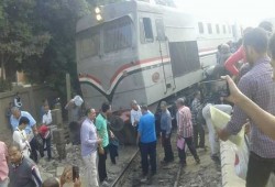 اصطدام قطار بجرار زراعى بمحطة الطيرية بكوم حمادة