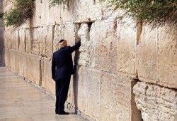 فايننشال تايمز: لهذه الأسباب فإن صفقة القرن نذير شؤم