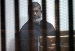 منظمات حقوقية تدعو المجتمع الدولي لإنقاذ حياة الرئيس "مرسي"