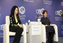 غليان “إلكتروني” ضد وزيرة أردنية وصفت الصهاينة بـ”أولاد العم”